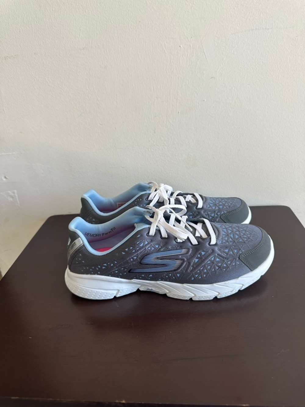 Skechers GOfit 2 Presto Women's Cross-Trainers Size 10 New